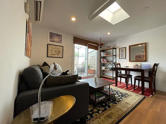 Rented by Silver Line Realty Group NY LLC | media 6