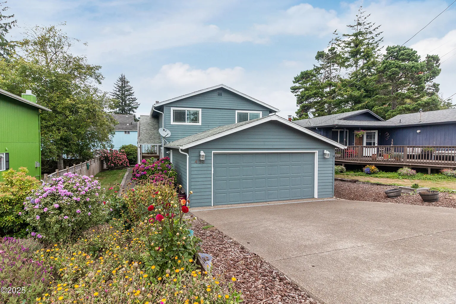 433 NE 8th St photo 1