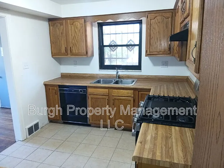 8614 Bricelyn St — Photo 6