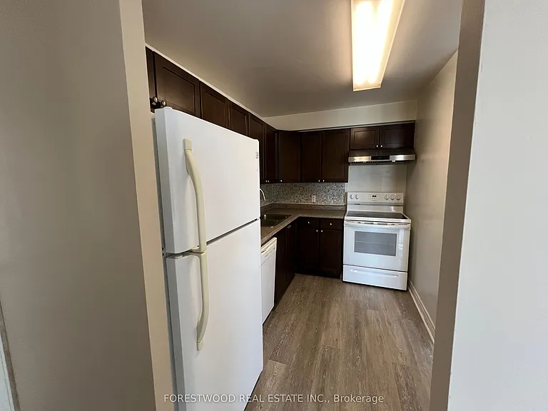 35 Trailwood Dr #711 — Photo 10