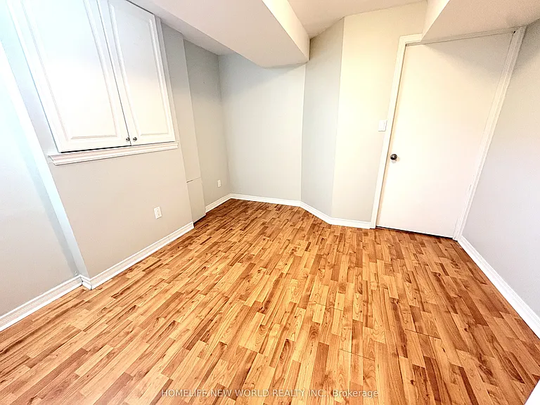 18 Samantha Cir — Photo 5