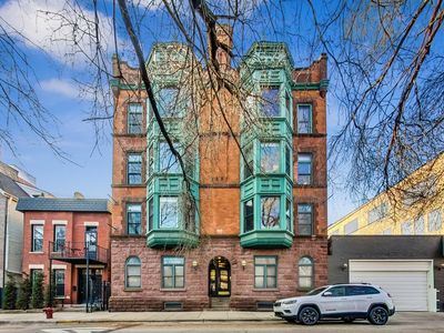 1500 N Orleans St APT 3S, Chicago, IL, 60610