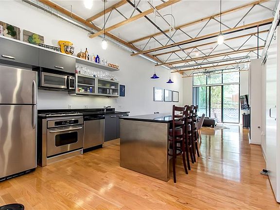 3rd image of 111 N Main St #1