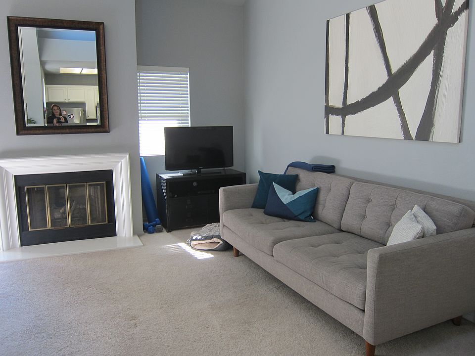 2nd image of 2036 Keeaumoku St