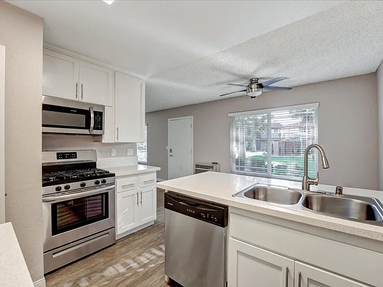 Tierra Palms Apartment Homes — Photo 44