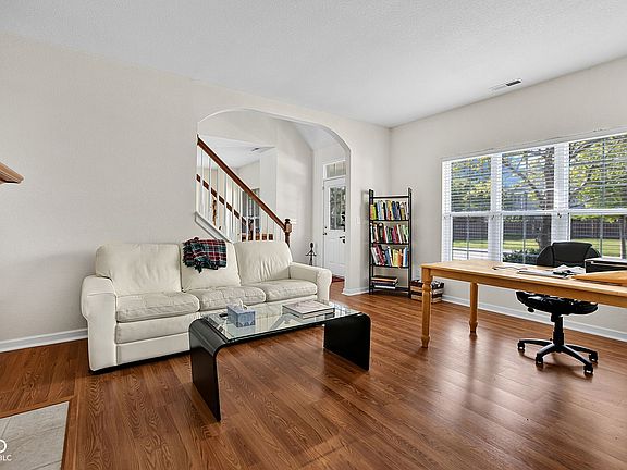 4th image of 612 Rockport Pl