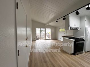 215 Willow St #A, Pacific Grove, CA 93950