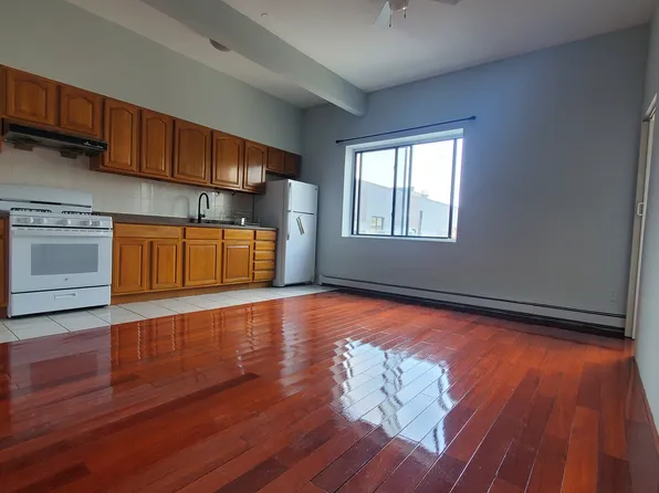 39 Debevoise Street image 1 of 6