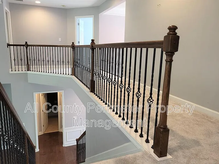 4445 Agard St — Photo 36
