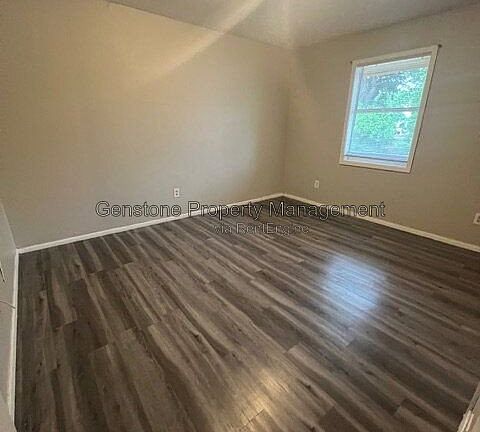 2nd image of 1301 Pine St #6