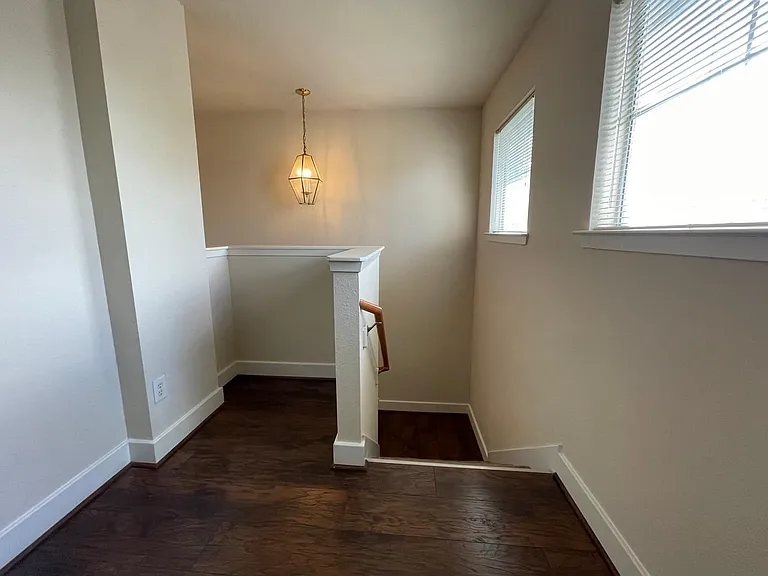 11928 Prior Park Dr — Photo 11