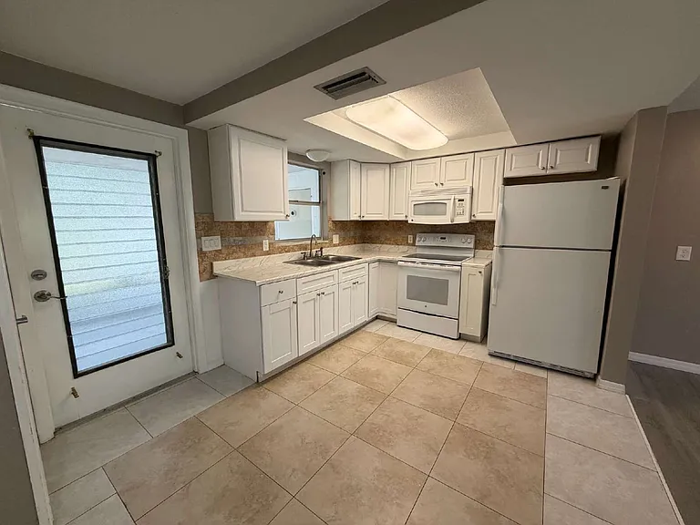 5342 Cedar Ln — Photo 11