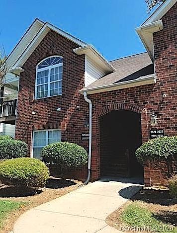 1st image of 2554 Carya Pond Ln #C