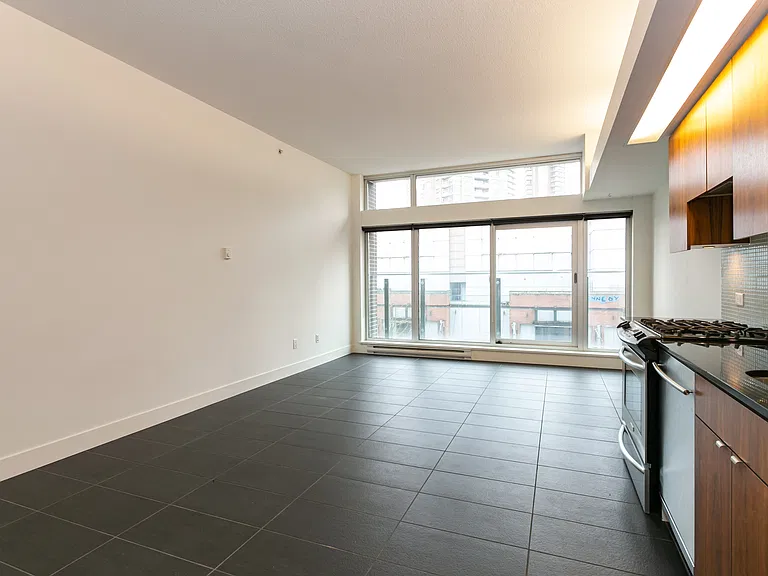 33 W Pender St #508 — Photo 14