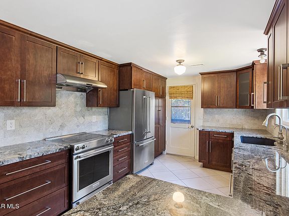 4th image of 1231 Knollwood Dr