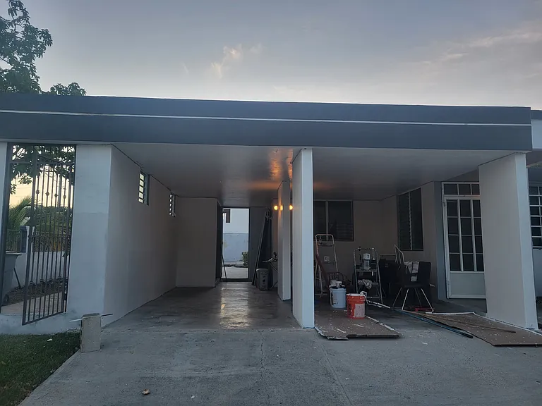 930 Calle Brillante — Photo 1