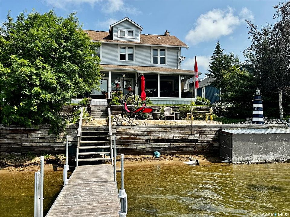 1st image of 303 Lakeview DRIVE