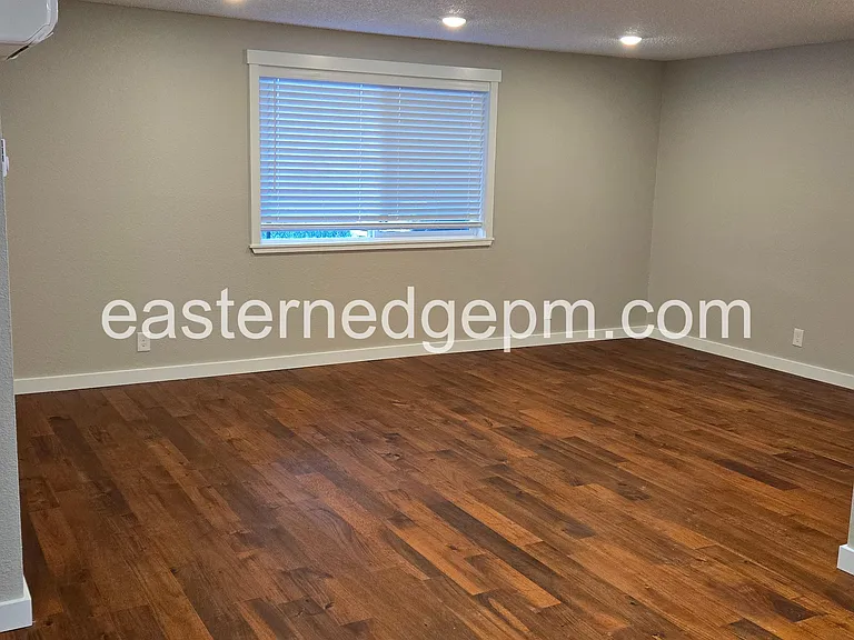 630 SW 24th St #5 — Photo 9