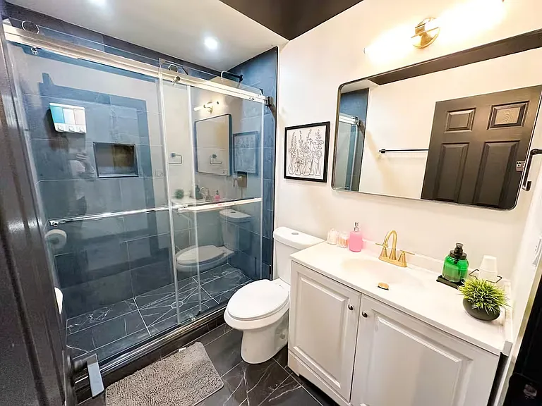 2325 S Michigan Ave #2 — Photo 18