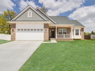 800 Golf Ridge Cir, Dundee, MI 48131