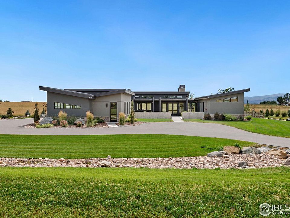 1st image of 401 Desert Eagle Dr