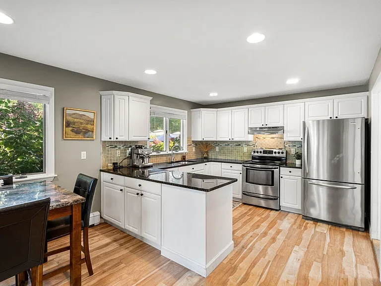 14 Saint Marys Rd #A — Photo 3