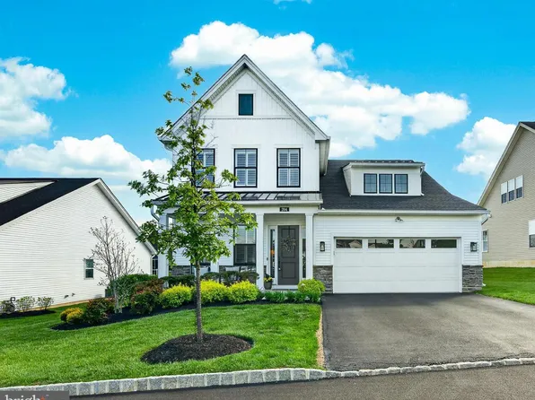 204 Equestrian Way, Downingtown, PA 19335