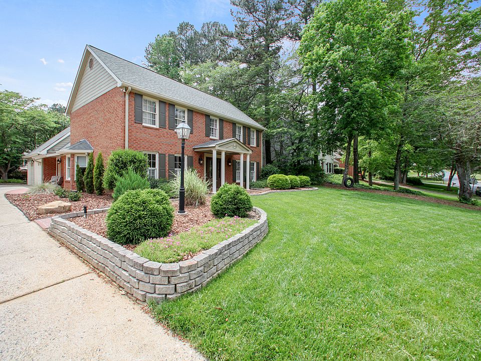 1st image of 2424 Chestnut Springs Trl