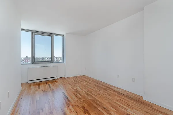 Rented by Farside Realty LLC | media 3