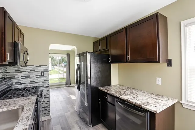 13164 Sidonie Ave — Photo 4