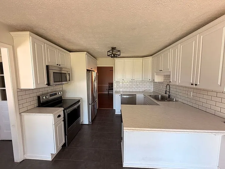 416 Quail Run Rd — Photo 9