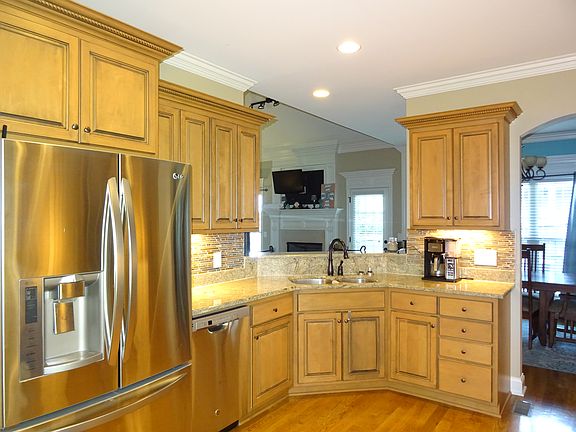 3rd image of 7004 Timber Cove Dr