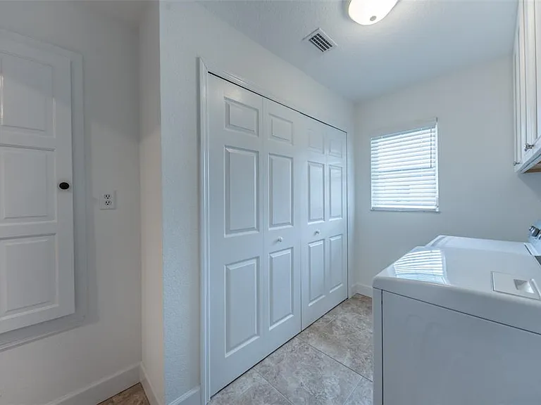 2572 Brazilia Ct — Photo 36
