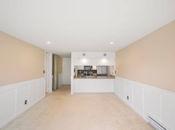 1305 Shelter Creek Ln