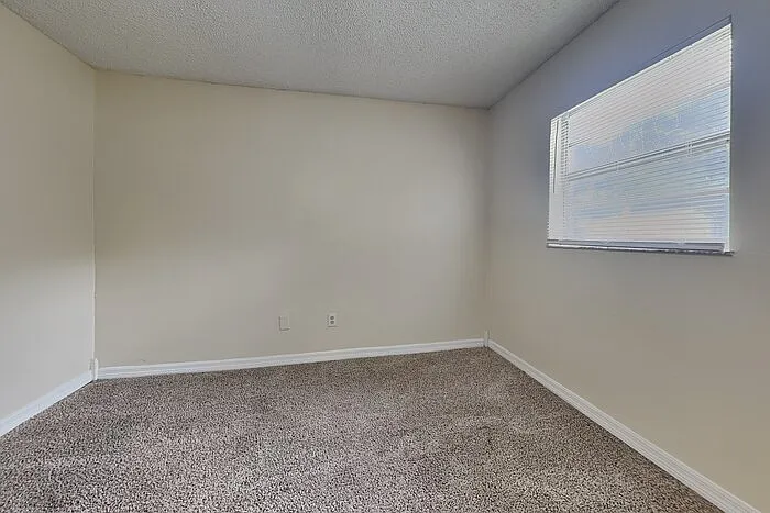 39643 Meadowood Loop — Photo 7