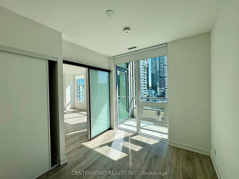 108 Peter St #1906 — Photo 14