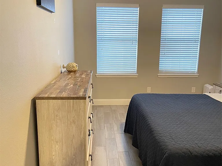 1015 Bluewater Dr #2 — Photo 7