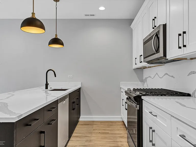 4917 S Champlain Ave #2 — Photo 6