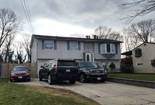 2nd image of 234 Delaware Ave