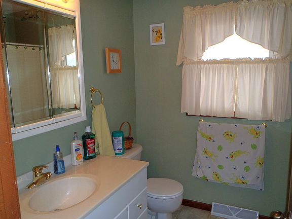 Main Floor Bathroom