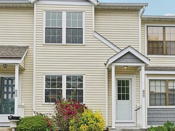 2nd image of 894 Noddymill Ln E #28E