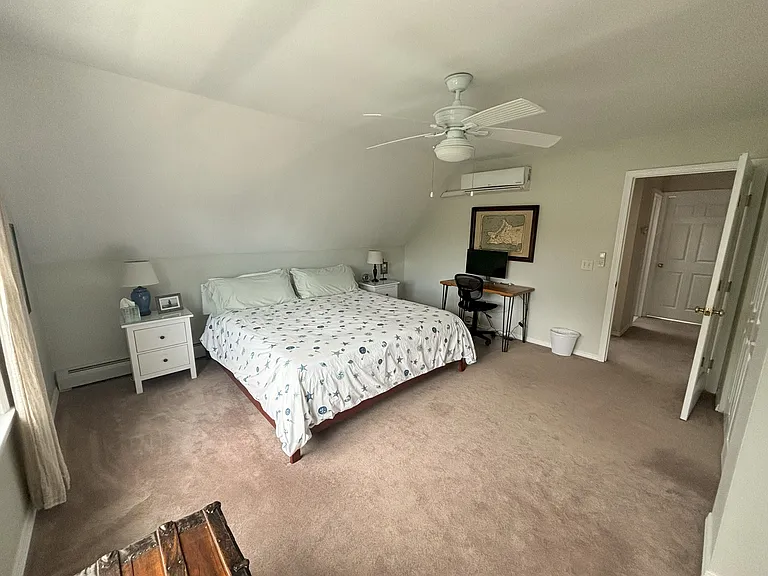 Master Bedroom- King Bed