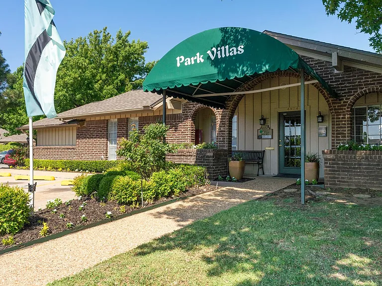 Park Villas Apartments — Photo 42