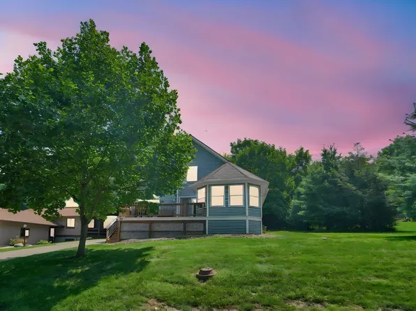 748 King Beach Dr, Howard, OH 43028