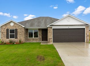 16 Candlelight Dr, Conway, AR 72032