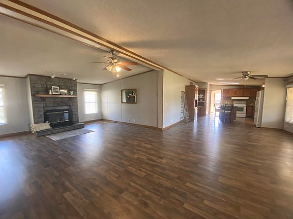 3rd image of 90 McKeehan Ln