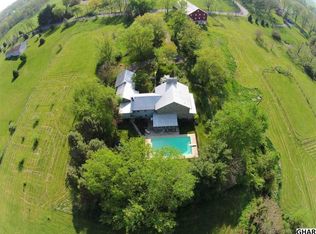 560 Crossroad School Rd, Carlisle, PA 17015