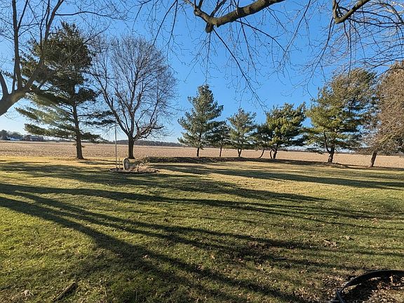 5th image of 12345 Grove Rd