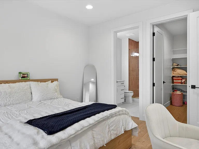 825 Ellis Ave — Photo 56