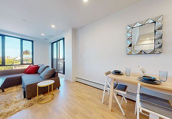 5th image of 2600 7th Ave Penthouse K